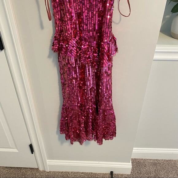 NWT Needle & Thread Berry Raspberry Sequin MIDI Dress 0 - Picture 5 of 12